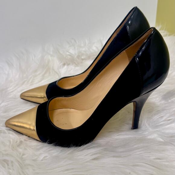 Kate Spade Black Suede Gold Cap Toe Pointy Pumps Womens Sz 6.5B Party Fancy - Picture 2 of 16